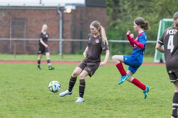 Bild 234 - wCJ VfL Pinneberg3 - St.Pauli : Ergebnis: 2:1